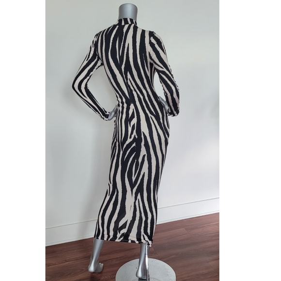Zebra Print Midi Dress - Picture 4 of 4